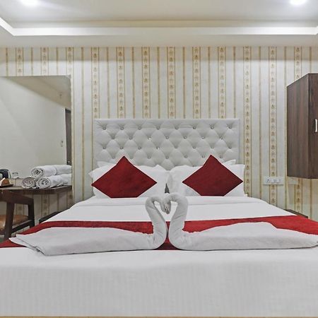 Hotel Bright Airport Zone Shamshabad Zewnętrze zdjęcie