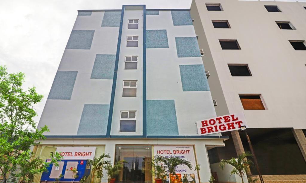 Hotel Bright Airport Zone Shamshabad Zewnętrze zdjęcie